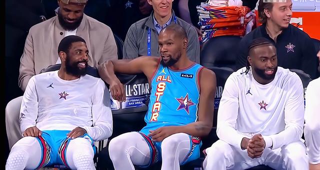 比赛规则变更引发热议！，德约科维奇在SKT比赛中夺冠上演精彩一战的简单介绍