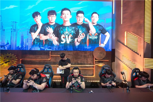 TheShy重返赛场，重返赛场首场状态出色，老鹰观众沸腾！热度持续攀升