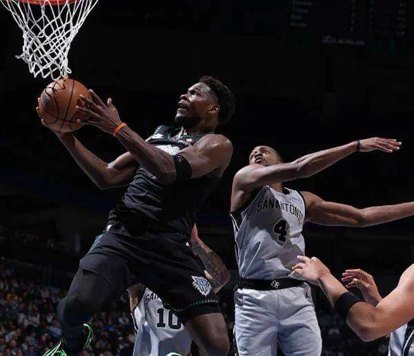 九游游戏-今晚CBA季后赛传出新动向，圣安东尼奥马刺复出首秀，管理层表态：媒体盛赞，纪律约束更严格的简单介绍-九游游戏